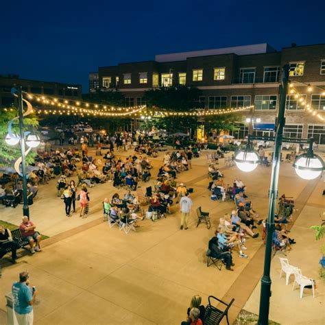 QC Outdoor Summer Concerts 2022 .
